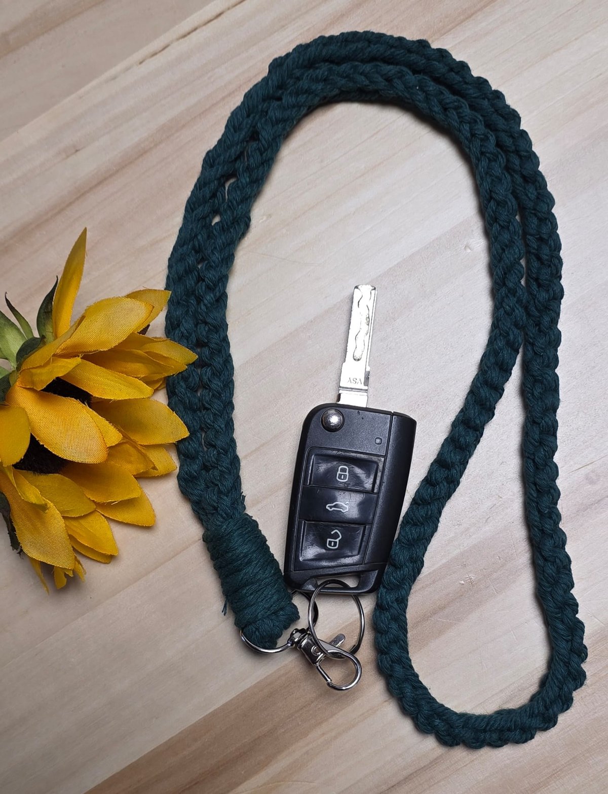 Makramee Lanyard